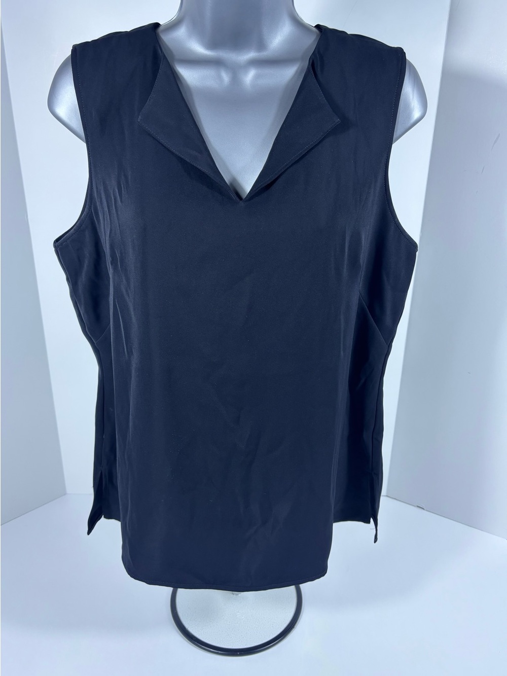 Elizabeth & Clarke The Cora Black Vegan Silk Sleeveless Blouse NWT M Workwear